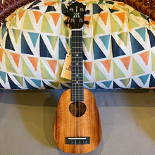 Load image into Gallery viewer, KoAloha KSM-03 Soprano Pineapple Longneck Ukulele #2511112