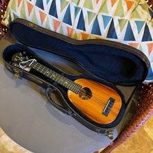 Load image into Gallery viewer, KoAloha KSM-03 Soprano Pineapple Longneck Ukulele #2511112