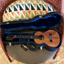 Load image into Gallery viewer, Kamaka HF-3D4i Jake Blue Deluxe Tenor Ukulele #250383
