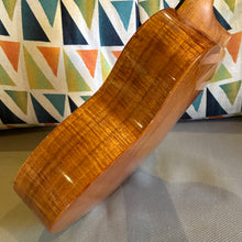 Load image into Gallery viewer, Kanile'a K-1 T Pro Tenor Ukulele #0426-29848