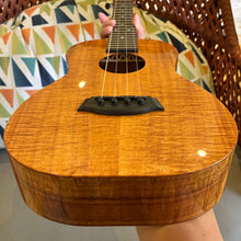 Load image into Gallery viewer, Kanile'a K-1 T Pro Tenor Ukulele #0426-29848