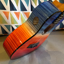 Load image into Gallery viewer, Kanile'a 'Ilikai Tenor Ukulele #0426-29881