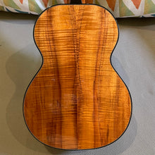 Load image into Gallery viewer, Kamaka HF-3D2I Tenor Ukulele Deluxe2 Slotted Head #240479