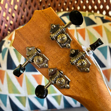 Load image into Gallery viewer, Kanile'a 'Ilikai Tenor Ukulele #0426-29881