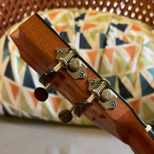 Load image into Gallery viewer, Kamaka HF-3D2I Tenor Ukulele Deluxe2 Slotted Head #240479