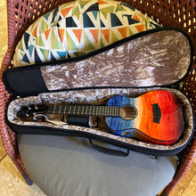 Load image into Gallery viewer, Kanile'a 'Ilikai Tenor Ukulele #0426-29881