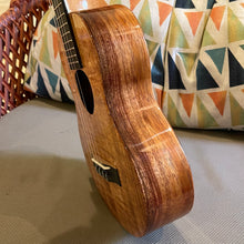 Load image into Gallery viewer, KoAloha KTM-00 Tenor Ukulele #2511253