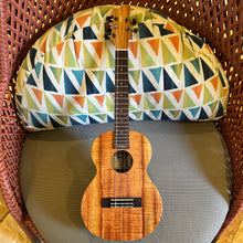 Load image into Gallery viewer, Kamaka HF-35 5-String Tenor Ukulele #260024