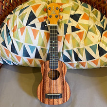 Load image into Gallery viewer, KoAloha KSM-10 Soprano Ukulele #2512154