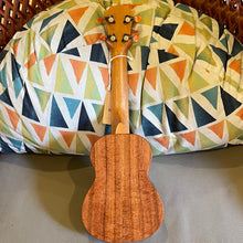 Load image into Gallery viewer, KoAloha KSM-10 Soprano Ukulele #2512151