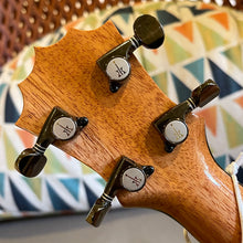 Load image into Gallery viewer, KoAloha KCM-00 Concert Ukulele #2512173