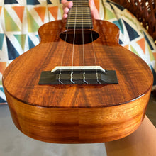 Load image into Gallery viewer, KoAloha KSM-00 Soprano Ukulele #2605121