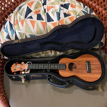 Load image into Gallery viewer, KoAloha KCM-10 Concert Ukulele #2512155