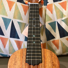 Load image into Gallery viewer, KoAloha KCM-10 Concert Ukulele #2512156