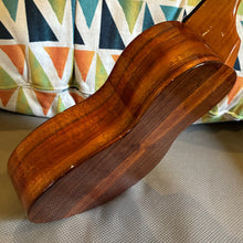 Load image into Gallery viewer, KoAloha KCM-00 Concert Ukulele #2604272