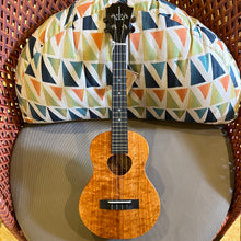 Load image into Gallery viewer, KoAloha KTM-00 Tenor Ukulele #2512083