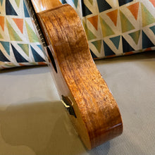 Load image into Gallery viewer, KoAloha KTM-00 Tenor Ukulele #2512083