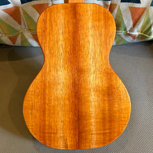 Load image into Gallery viewer, KoAloha KCM-00 Factory Special Concert Ukulele #2604271