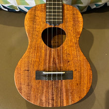 Load image into Gallery viewer, KoAloha KTM-10 Tenor Ukulele #2604211