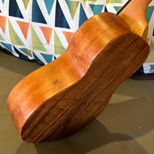 Load image into Gallery viewer, KoAloha KTM-10 Tenor Ukulele #2604211