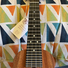 Load image into Gallery viewer, Kanileʻa K-1 S NAT Soprano Ukulele #0526-29963