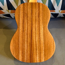 Load image into Gallery viewer, KoAloha KSM-10 Soprano Ukulele #2605211