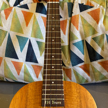 Load image into Gallery viewer, Kamaka HF-35 5-String Tenor Ukulele #260026