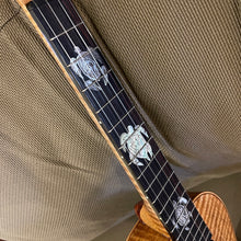 Load image into Gallery viewer, Haleiwa CM41H Custom Super Concert Ukulele