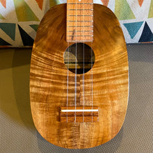 Load image into Gallery viewer, Ana'ole ASP Soprano Pineapple Ukulele #27961225