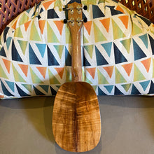 Load image into Gallery viewer, Ana'ole ASP Soprano Pineapple Ukulele #27961225