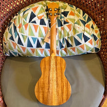 Load image into Gallery viewer, KoAloha KTM-10 Tenor Ukulele #2606223