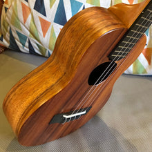 Load image into Gallery viewer, KoAloha KTM-10 Tenor Ukulele #2607011