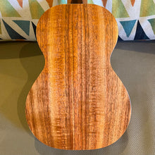 Load image into Gallery viewer, Kamaka HF-2 Concert Ukulele #250808