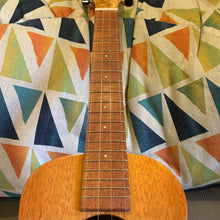 Load image into Gallery viewer, Ana'ole AT Tenor Ukulele #28240426