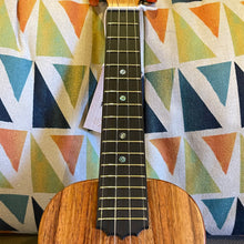 Load image into Gallery viewer, KoAloha KCM-10 Concert Ukulele #2601311