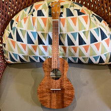 Load image into Gallery viewer, Ana'ole AC CURLY KOA Concert Ukulele #27981225