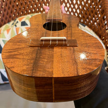 Load image into Gallery viewer, Ana'ole AC CURLY KOA Concert Ukulele #27981225