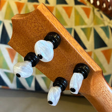 Load image into Gallery viewer, Kamaka HF-1 Soprano Ukulele #260325