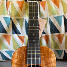 Load image into Gallery viewer, KoAloha KCM-00 Concert Ukulele #2602101