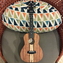 Load image into Gallery viewer, Kanile'a K-1 T Natural Tenor Ukulele #0726-30114
