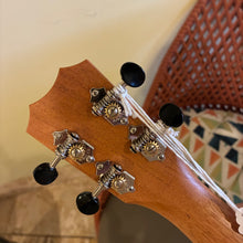 Load image into Gallery viewer, Kanile'a K-1 T Natural Tenor Ukulele #0726-30114