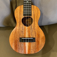 Load image into Gallery viewer, KoAloha KCM-00 Concert Ukulele with L.R.Baggs FIVE.O ukulele pickup system #2401052