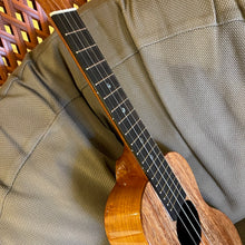 Load image into Gallery viewer, KoAloha KCM-00 Concert Ukulele with L.R.Baggs FIVE.O ukulele pickup system #2401052