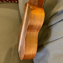 Load image into Gallery viewer, KoAloha KCM-00 Concert Ukulele with L.R.Baggs FIVE.O ukulele pickup system #2401052