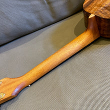 Load image into Gallery viewer, Kanileʻa ISL-PT Tenor Pineapple with Abalone Islands #0124-27943