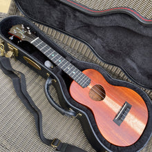 Load image into Gallery viewer, KoAloha KCM-10RP Concert Ukulele #2402102