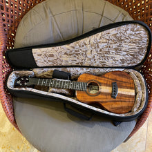 Load image into Gallery viewer, Kanile'a 25th Maile Tenor Ukulele #28157