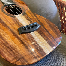 Load image into Gallery viewer, Kanile'a 25th Maile Tenor Ukulele #28157