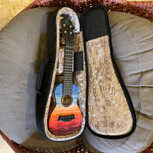 Load image into Gallery viewer, Kanileʻa 'Ilikai Soprano Ukulele #28167