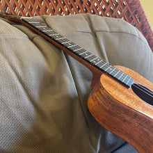Load image into Gallery viewer, Kanile'a KCS-T Premium Slotted-Head Tenor Ukulele #18035
